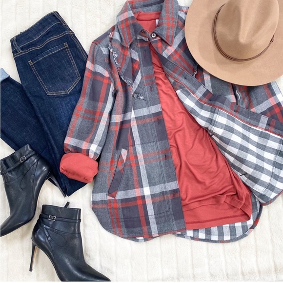 Cabi Tavern Shirt (style 4164) - Picture 11 of 13